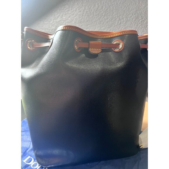 Dooney & Bourke Large Drawstring Bucket Shoulder Bag Black Designer Retro NWT - Picture 11 of 16